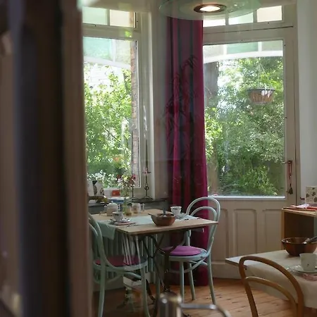 Couette-café Emma 4*