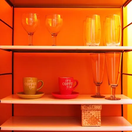 לינה וארוחת בוקר Emma גנט